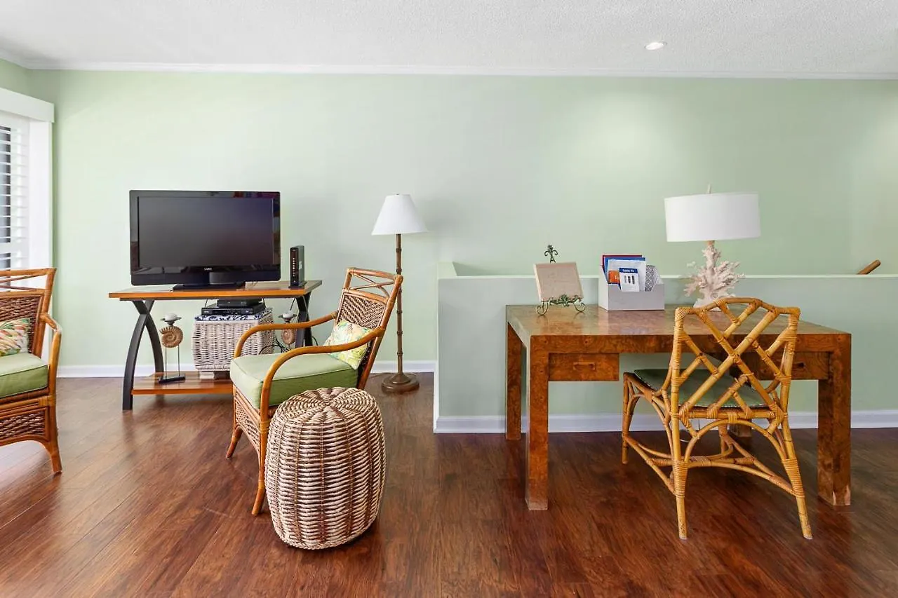 543 Beachview Drive By Hodnett Cooper * St. Simons Island