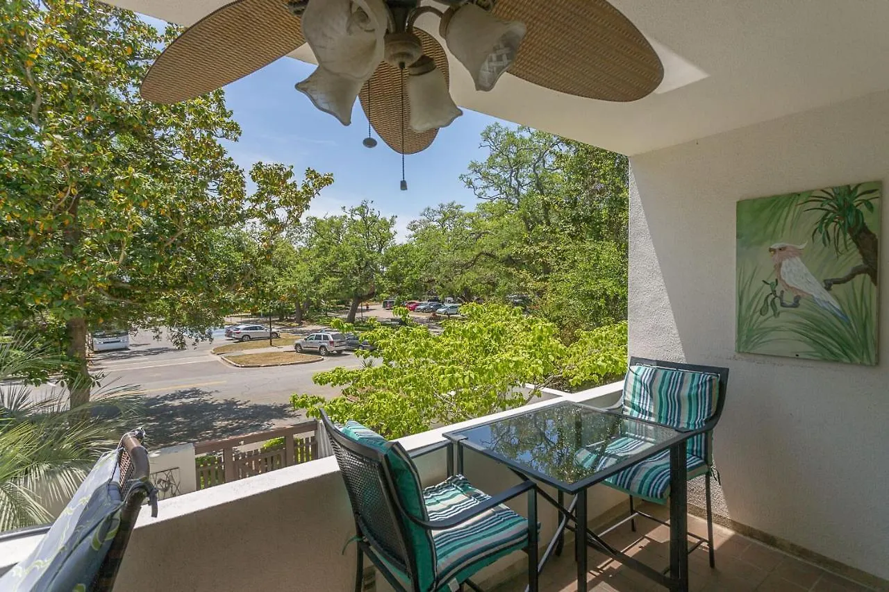 543 Beachview Drive By Hodnett Cooper *