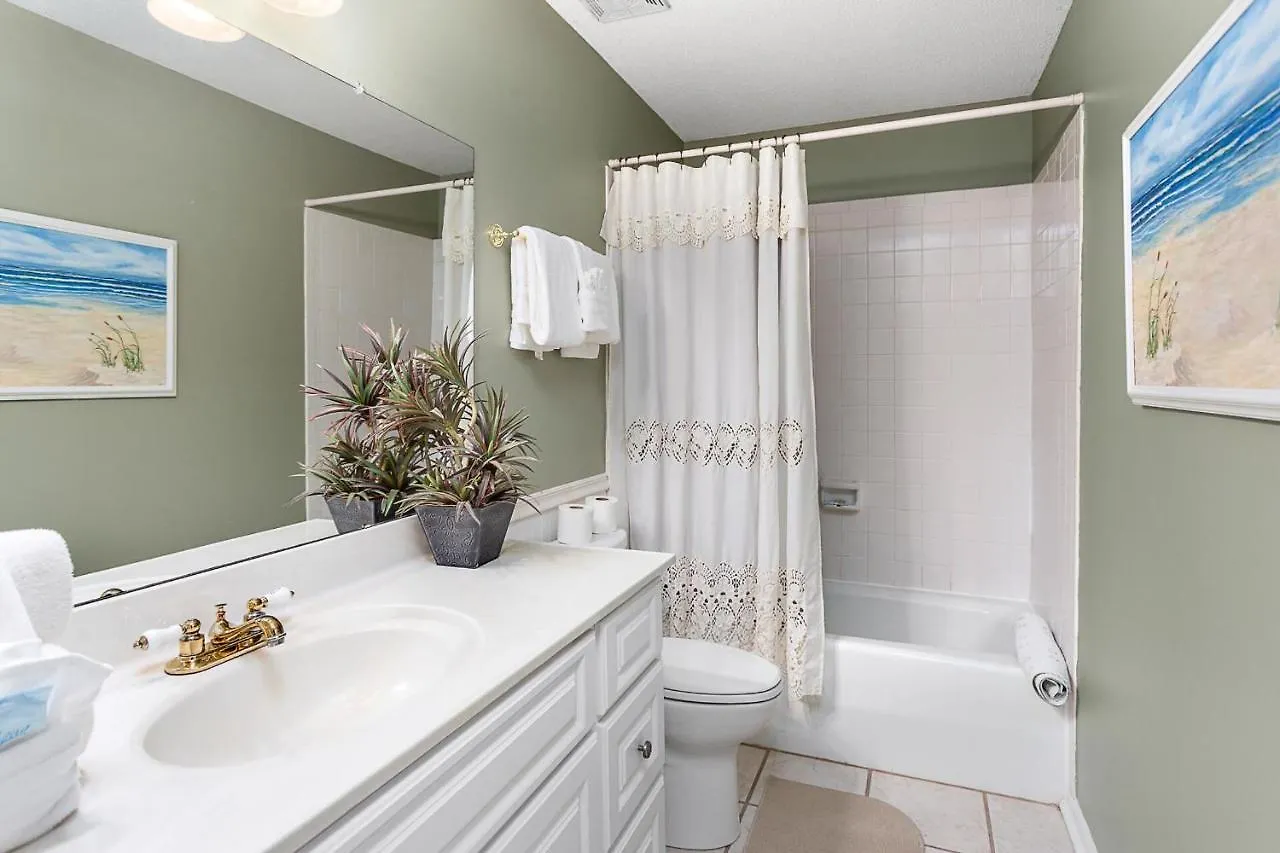 11908 Old Demere Rd By Hodnett Cooper Holiday home St. Simons Island