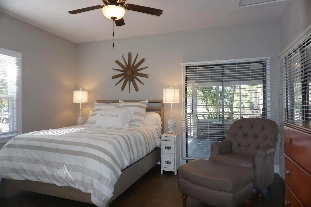 1112 Ocean Boulevard By Hodnett Cooper * St. Simons Island