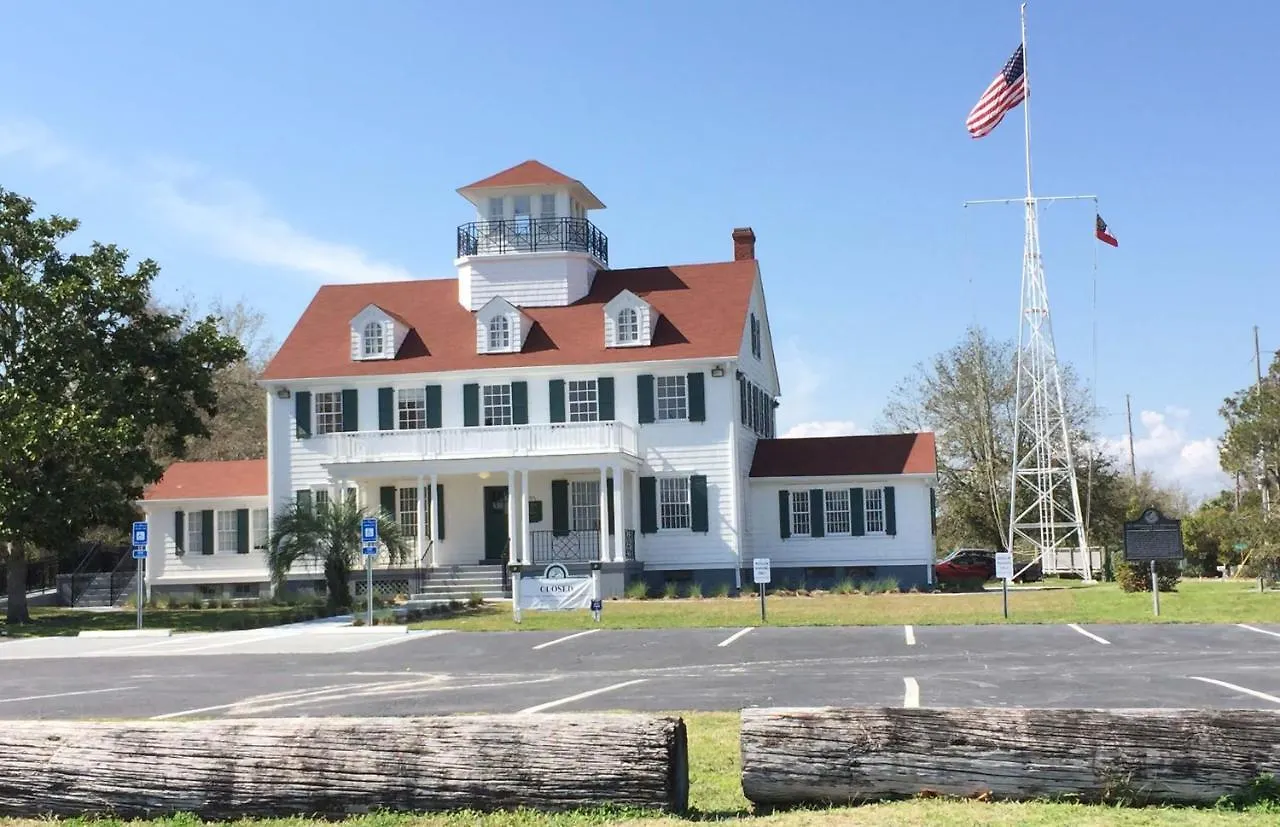 412 Butler Avenue By Hodnett Cooper Holiday home *