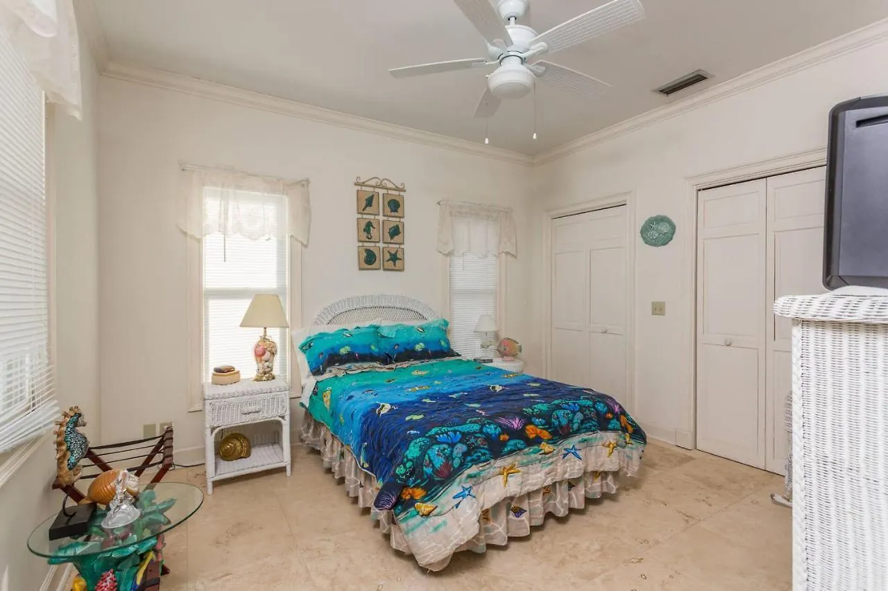 412 Butler Avenue By Hodnett Cooper Holiday home