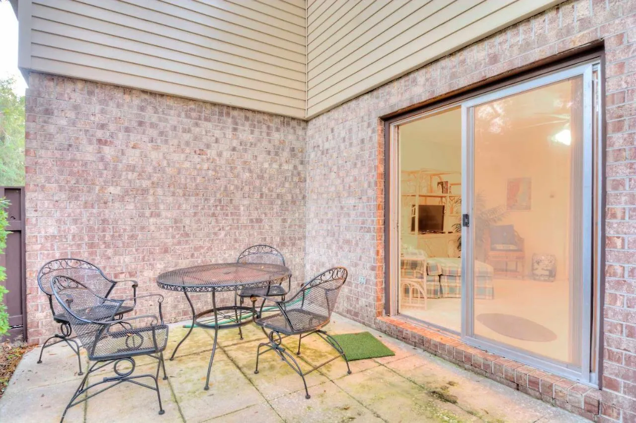 Island Townhouse #e1 By Hodnett Cooper *