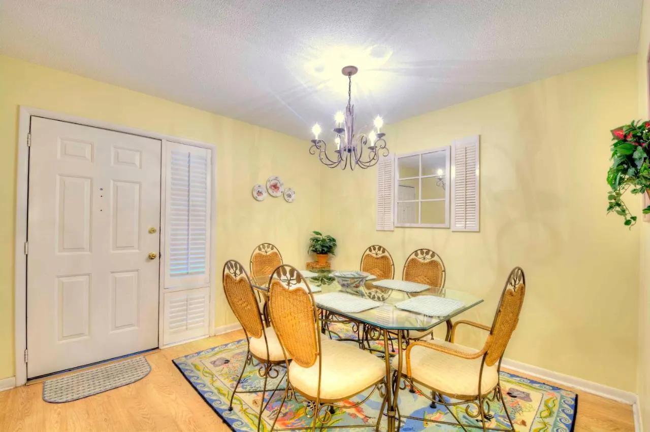 Island Townhouse #e1 By Hodnett Cooper * St. Simons Island
