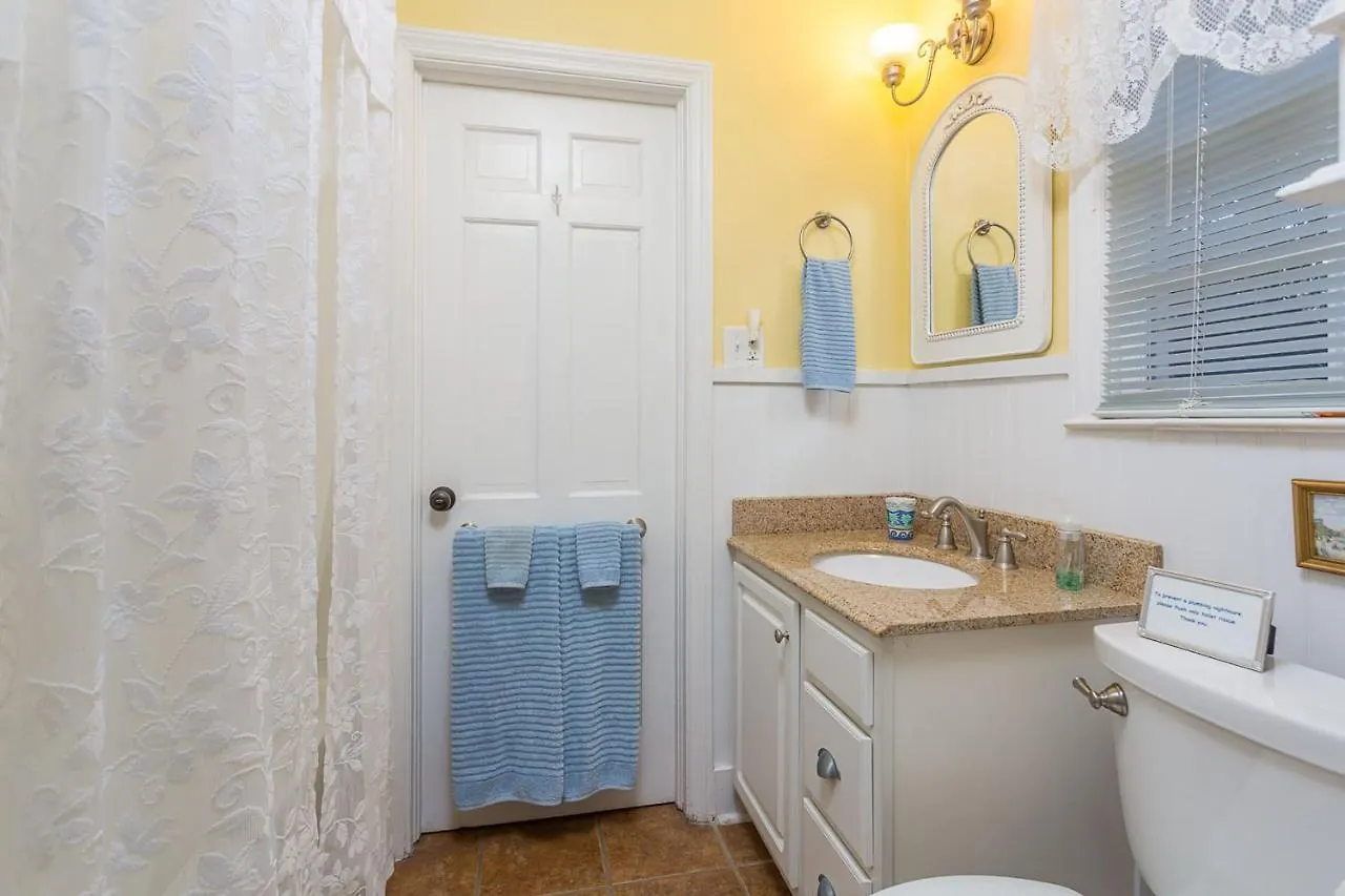 4311 6th Street By Hodnett Cooper Holiday home St. Simons Island