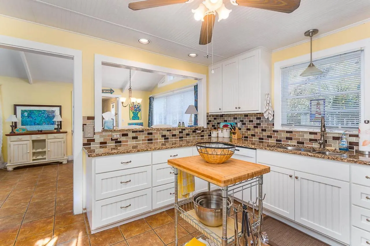Holiday home 4311 6th Street By Hodnett Cooper *