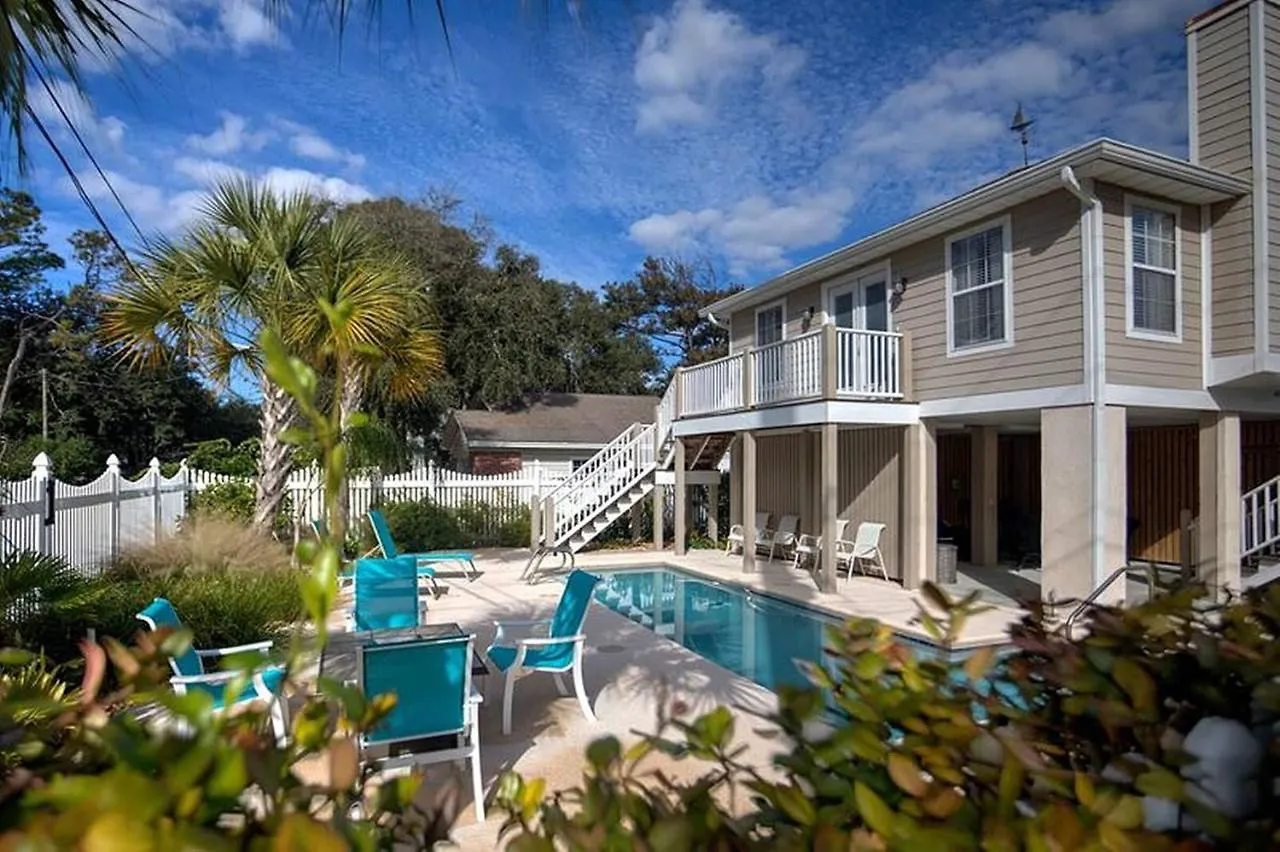 4310 14th Street By Hodnett Cooper * St. Simons Island