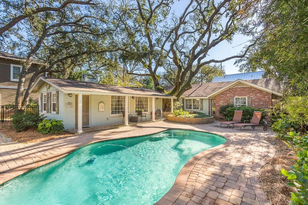 4311 6th Street By Hodnett Cooper Holiday home *