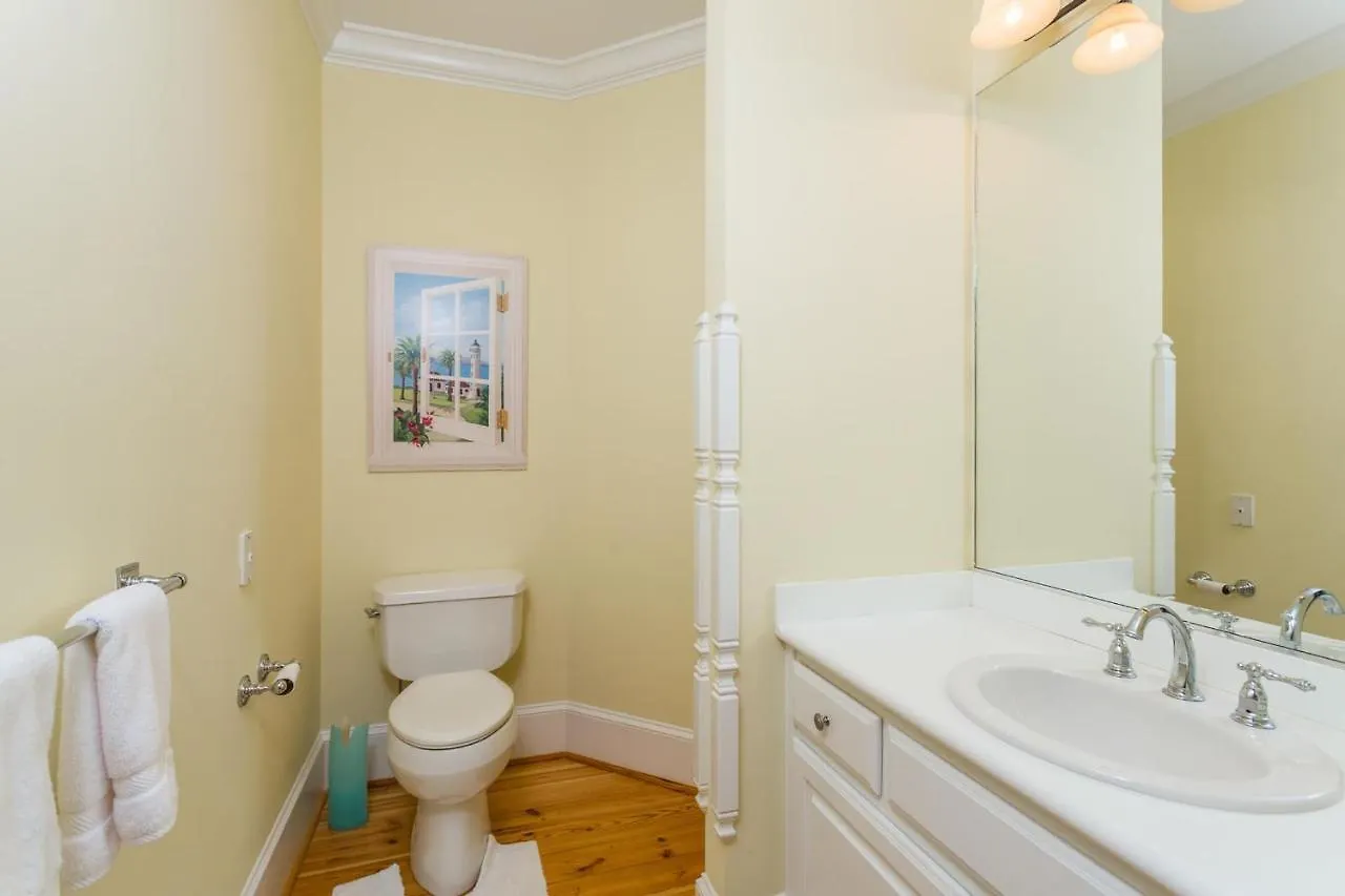 4205 9th Street By Hodnett Cooper Holiday home