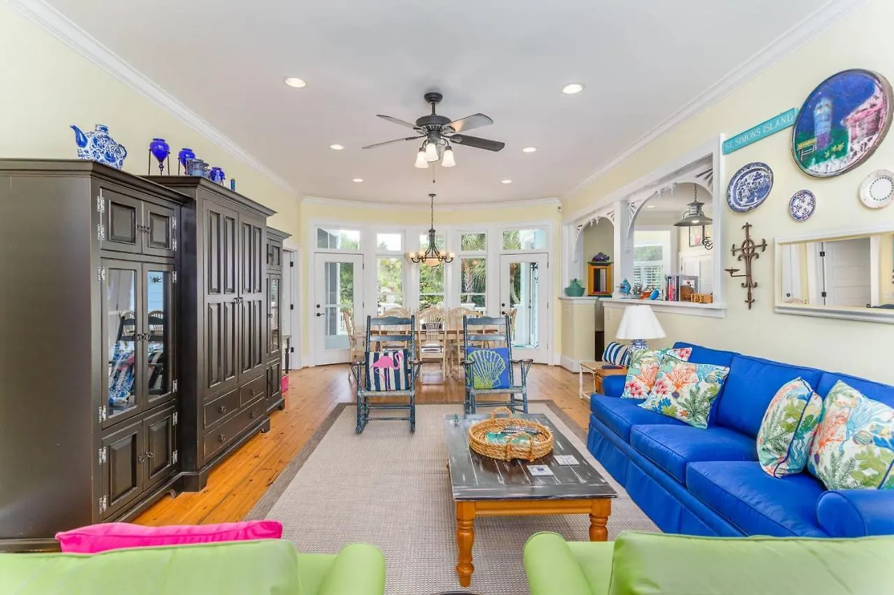 4205 9th Street By Hodnett Cooper Holiday home