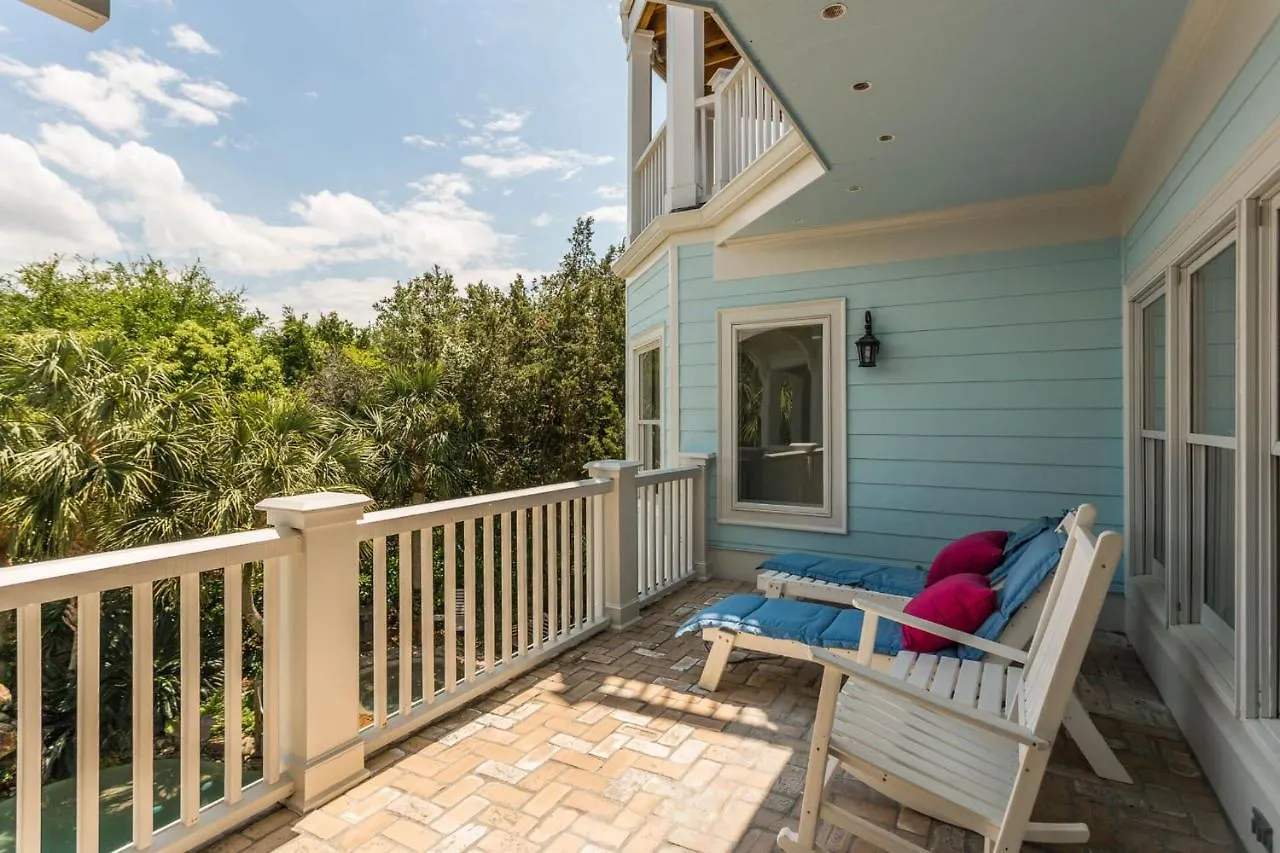 4205 9th Street By Hodnett Cooper Holiday home