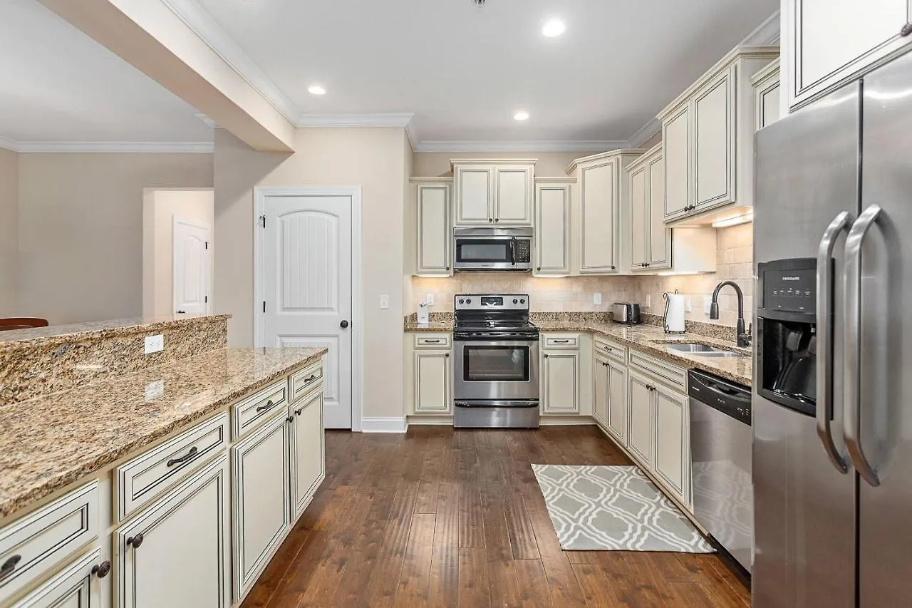 1203 Reserve Lane By Hodnett Cooper