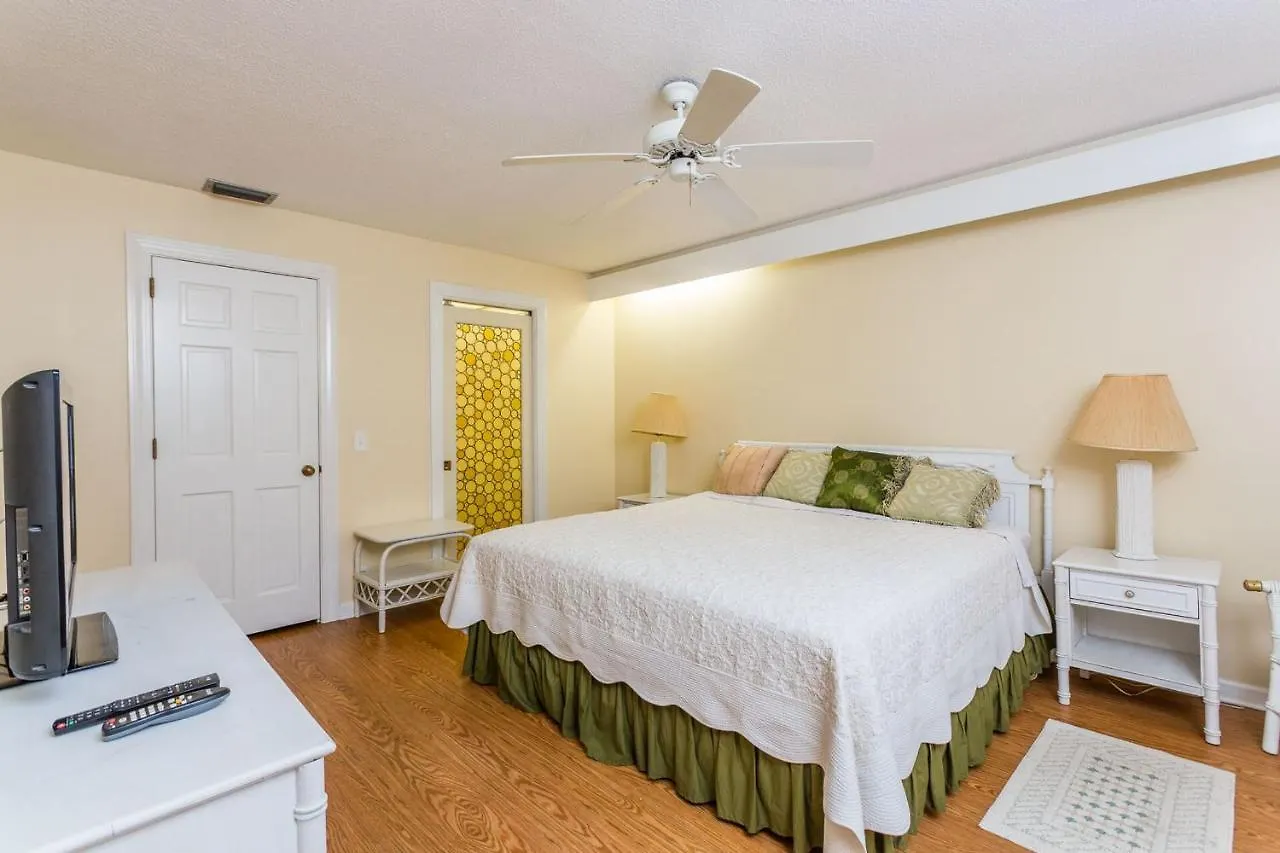 248d N. Windward Drive By Hodnett Cooper *
