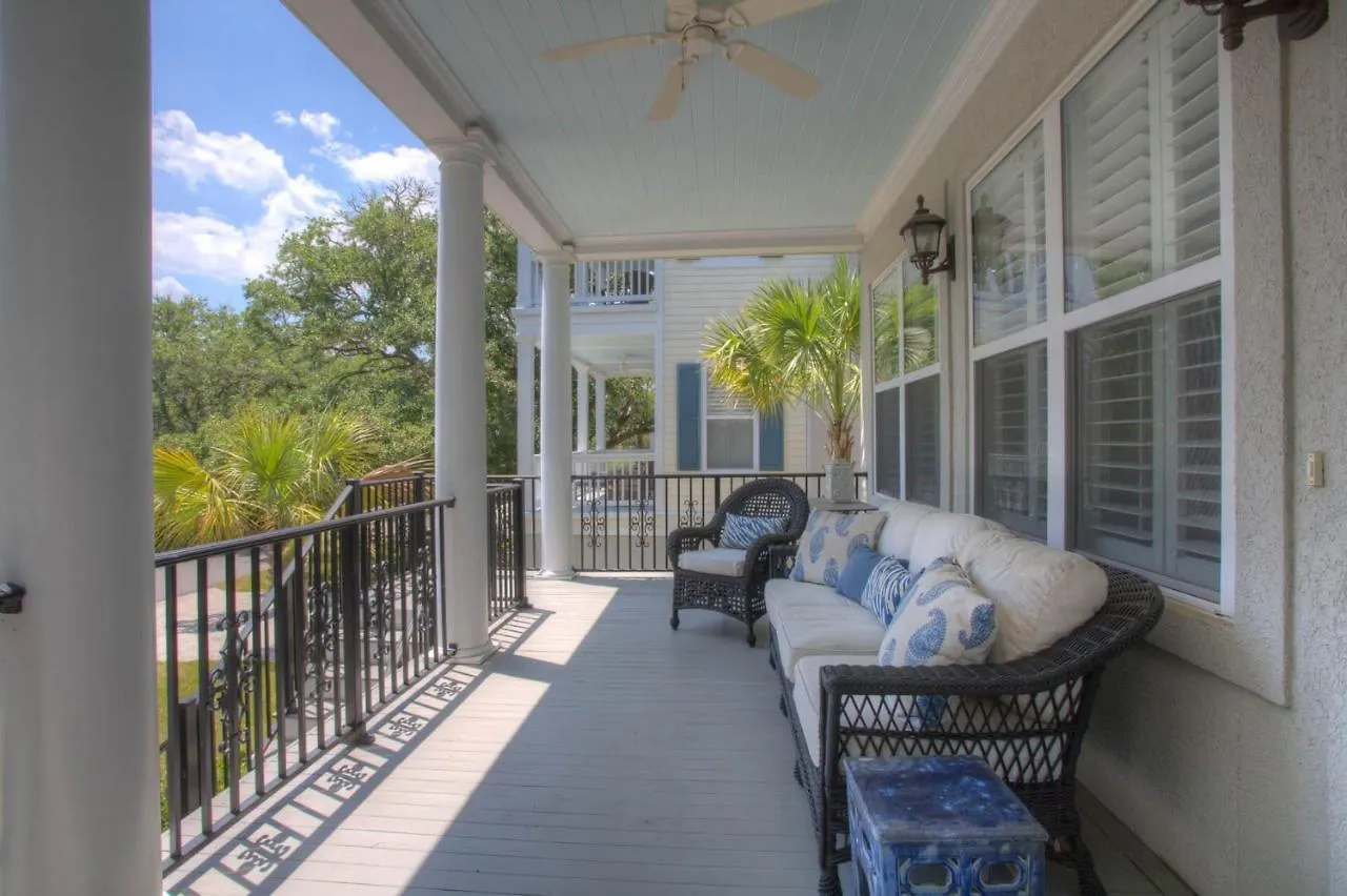 4216 4th Street By Hodnett Cooper Holiday home St. Simons Island