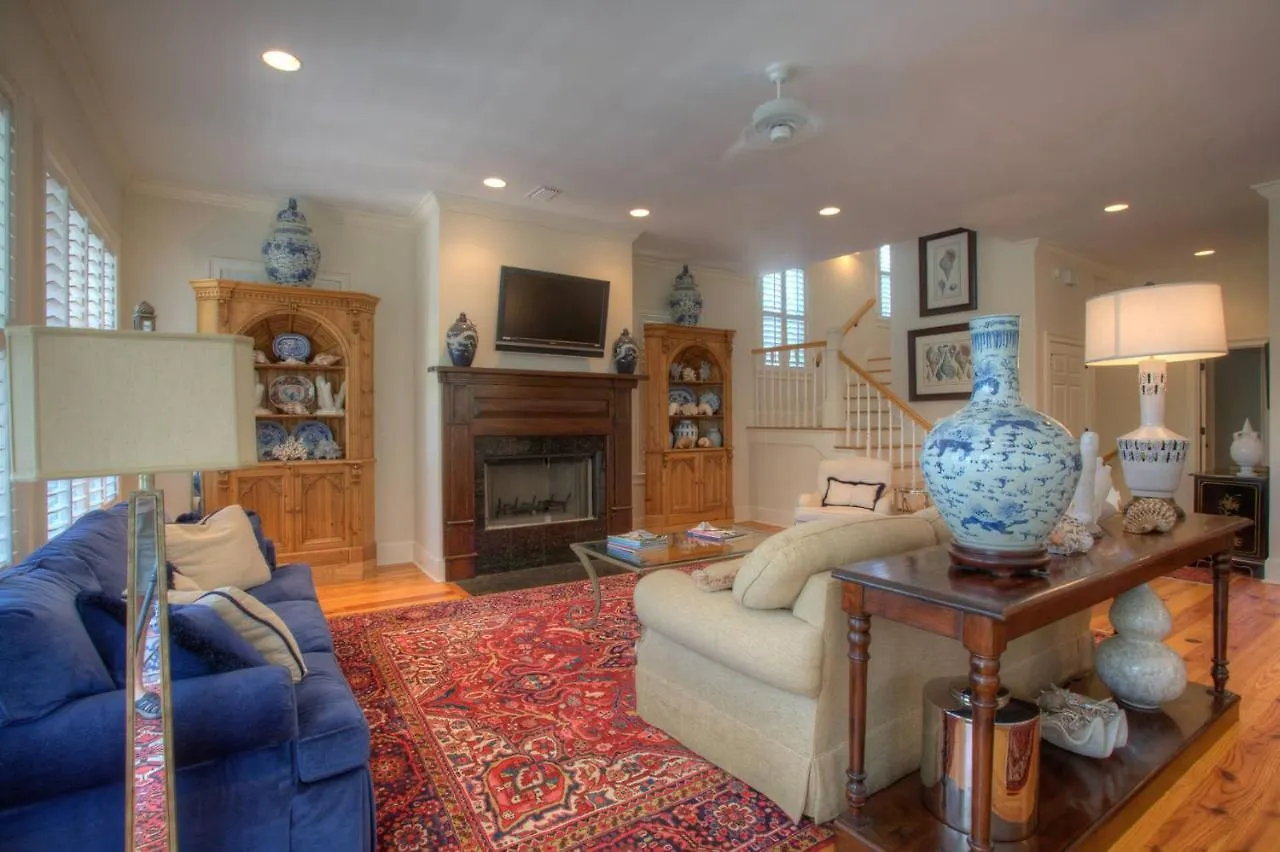 4216 4th Street By Hodnett Cooper