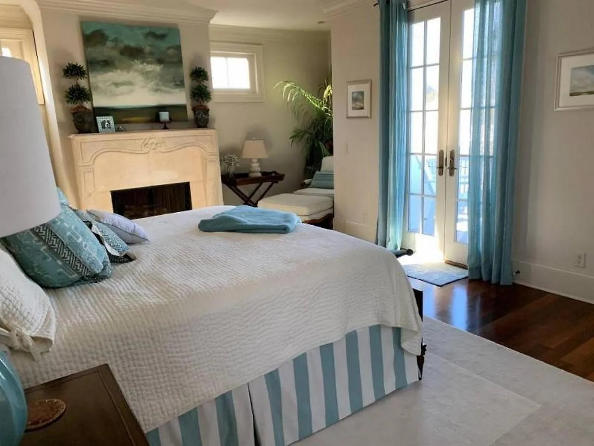 17 Coast Lane By Hodnett Cooper Holiday home *