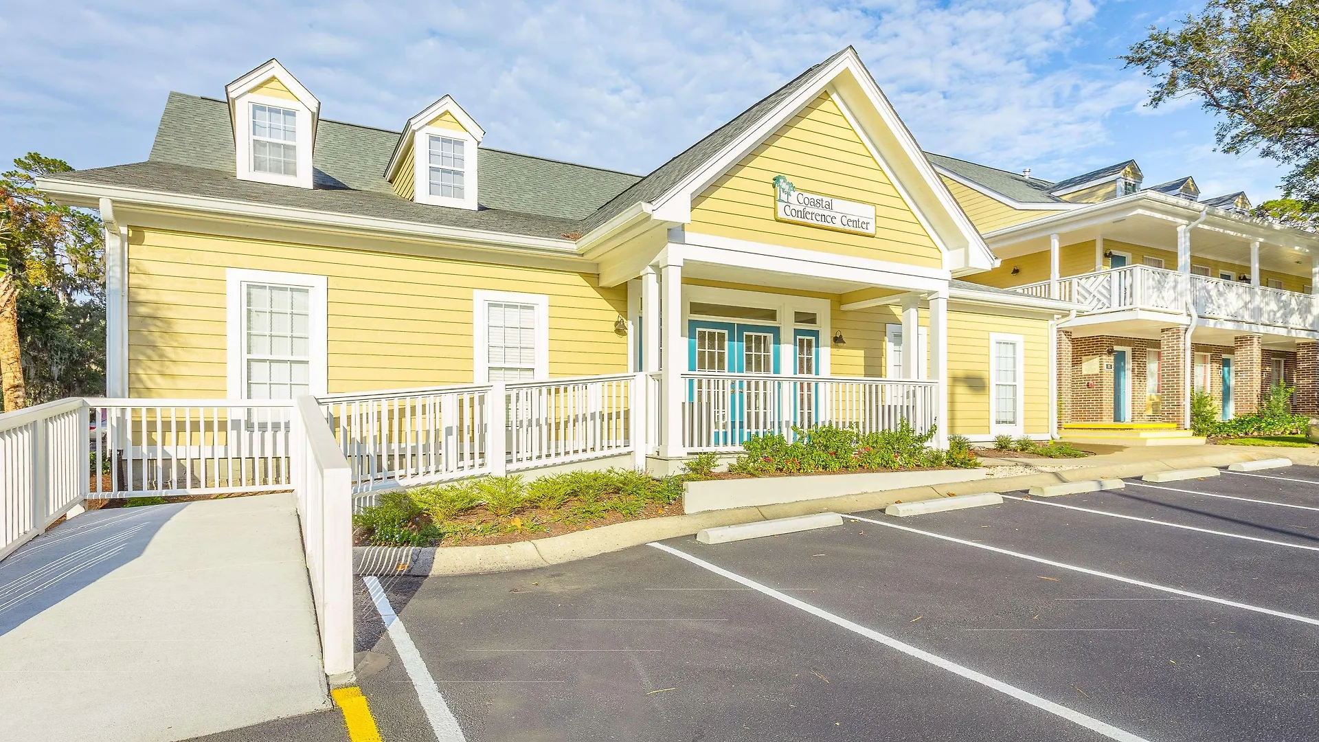 Hotel Western St. Simons 3*