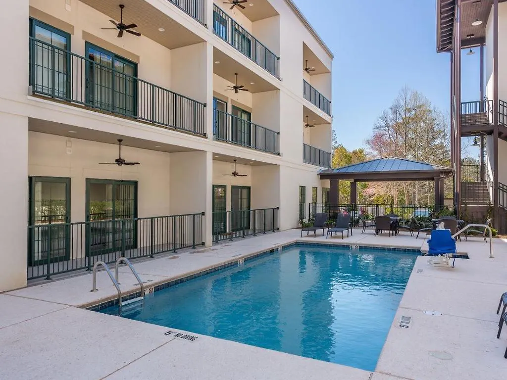 400 Ocean King Poolside Holiday home St. Simons Island