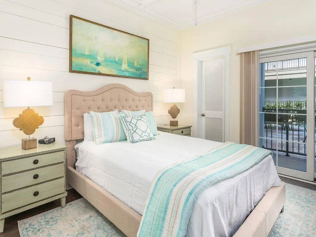 400 Ocean King Poolside Holiday home *