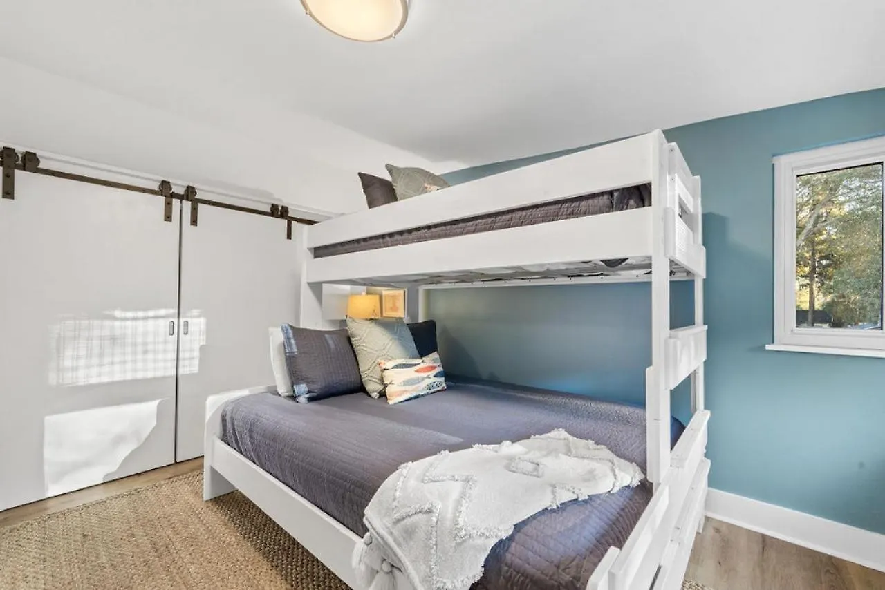 Tee Times And Tides Holiday home *