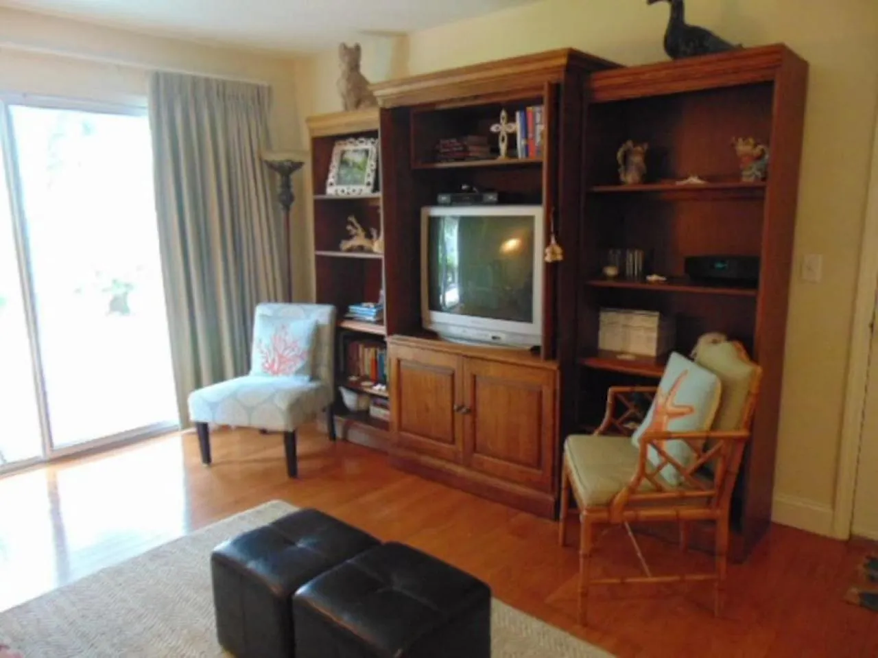 L3 Downstairs Two Bedroom Two Bath Beautiful View Of Live Oaks Close To Playground And Holiday home *