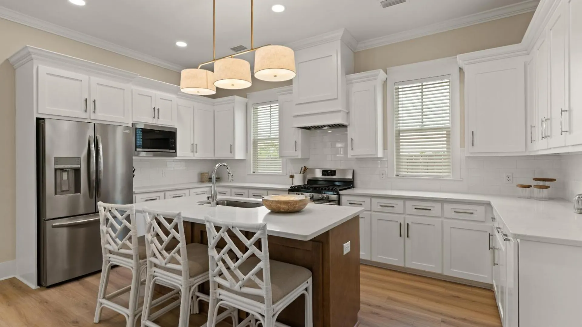 Time Flys - 498 Baisden Lane * St. Simons Island