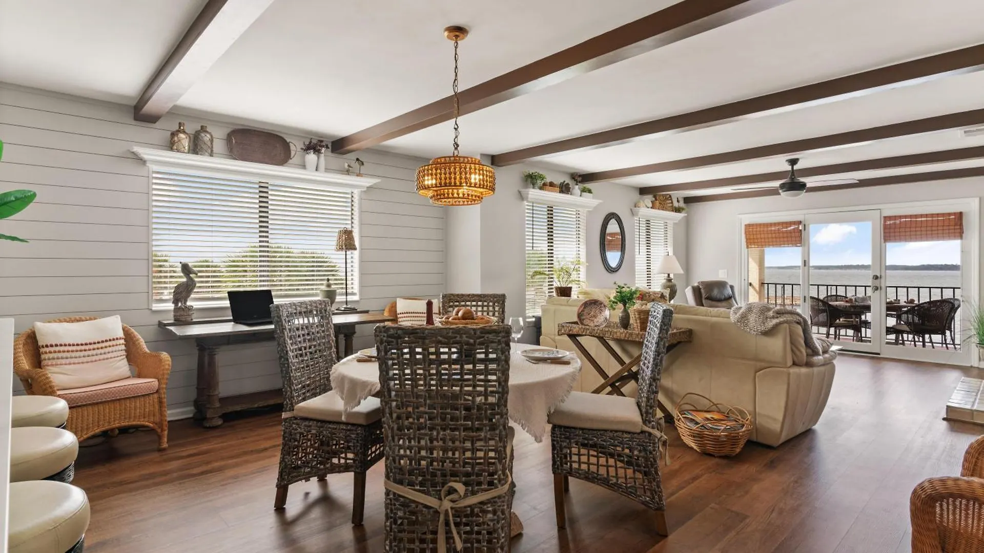 Holiday home Pier Pointe #305 - 100 Floyd Street, Unit 305 *