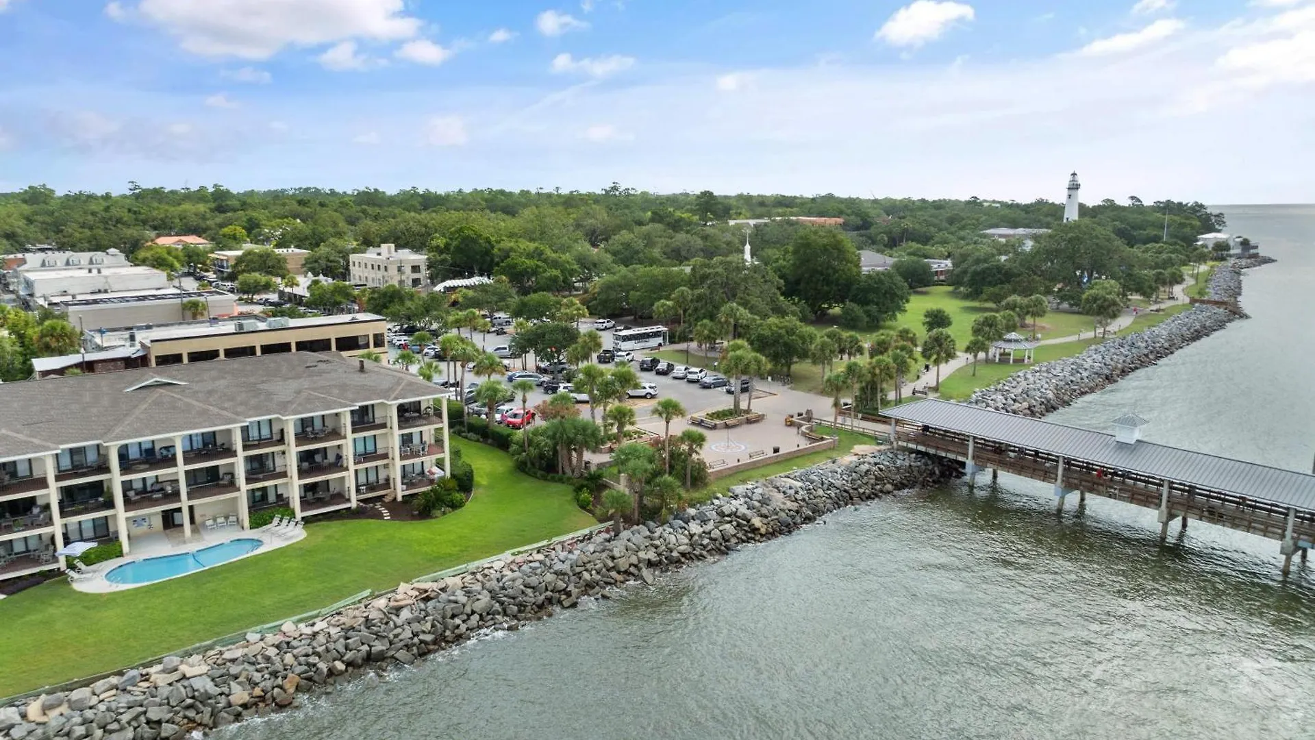 Holiday home Pier Pointe #305 - 100 Floyd Street, Unit 305 *