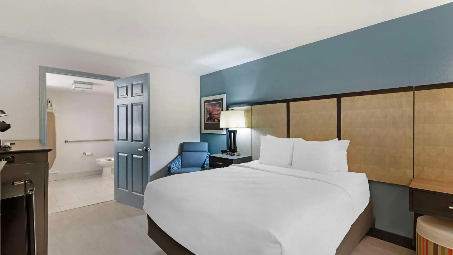 Western St. Simons Hotel