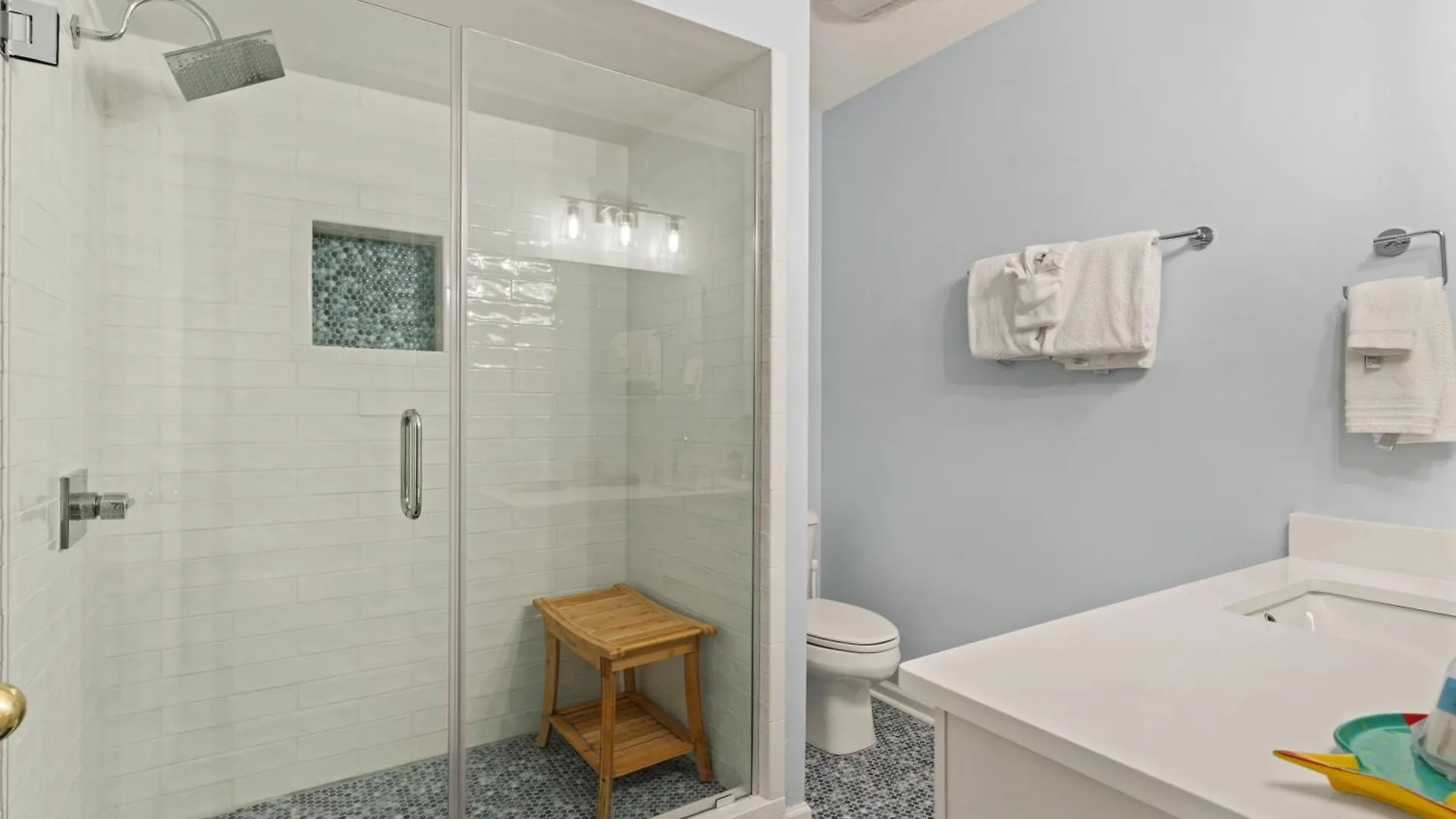 Demere Landing Unit 137 - Salt Air Dr *