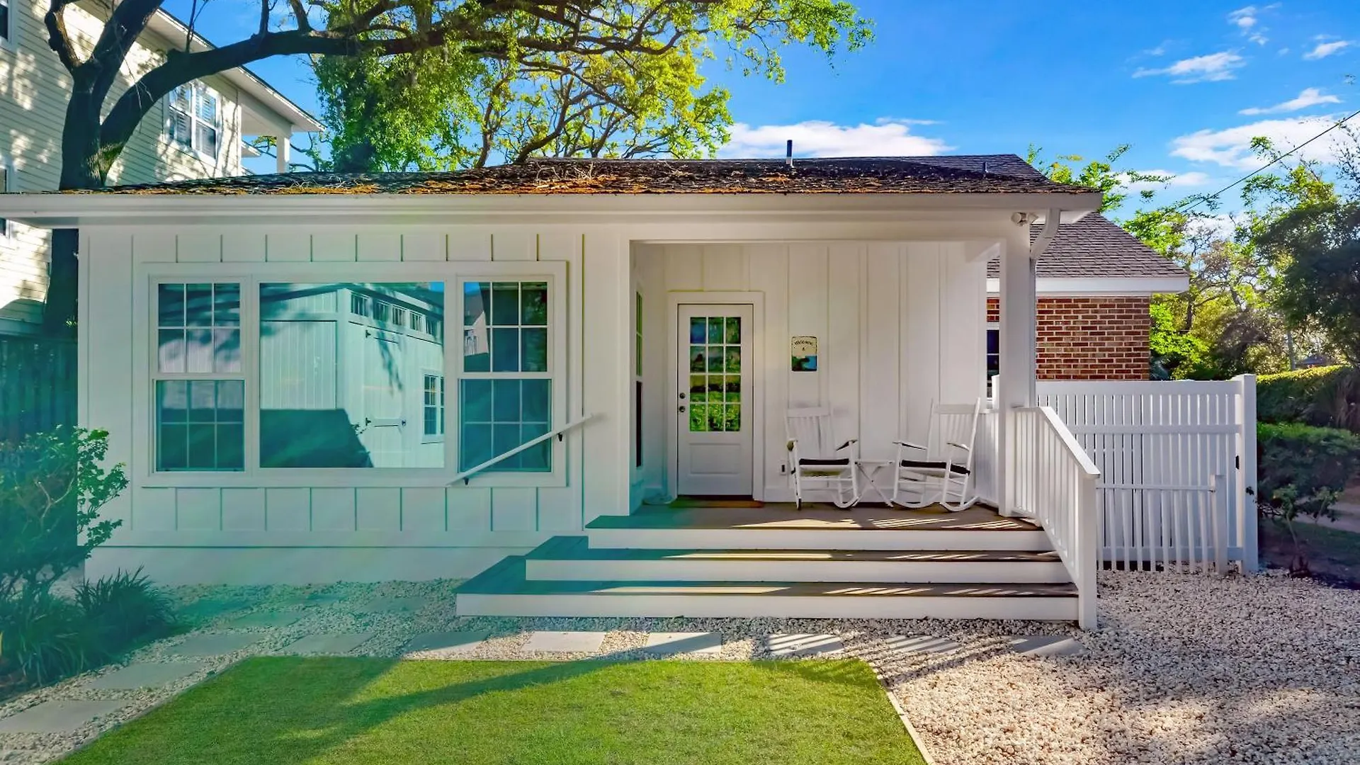 Large And Bright East Home! Holiday home *